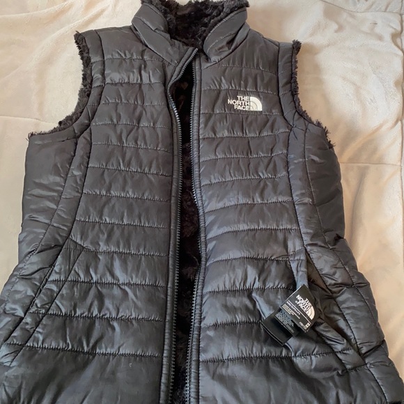 Other - North face black reversible vest